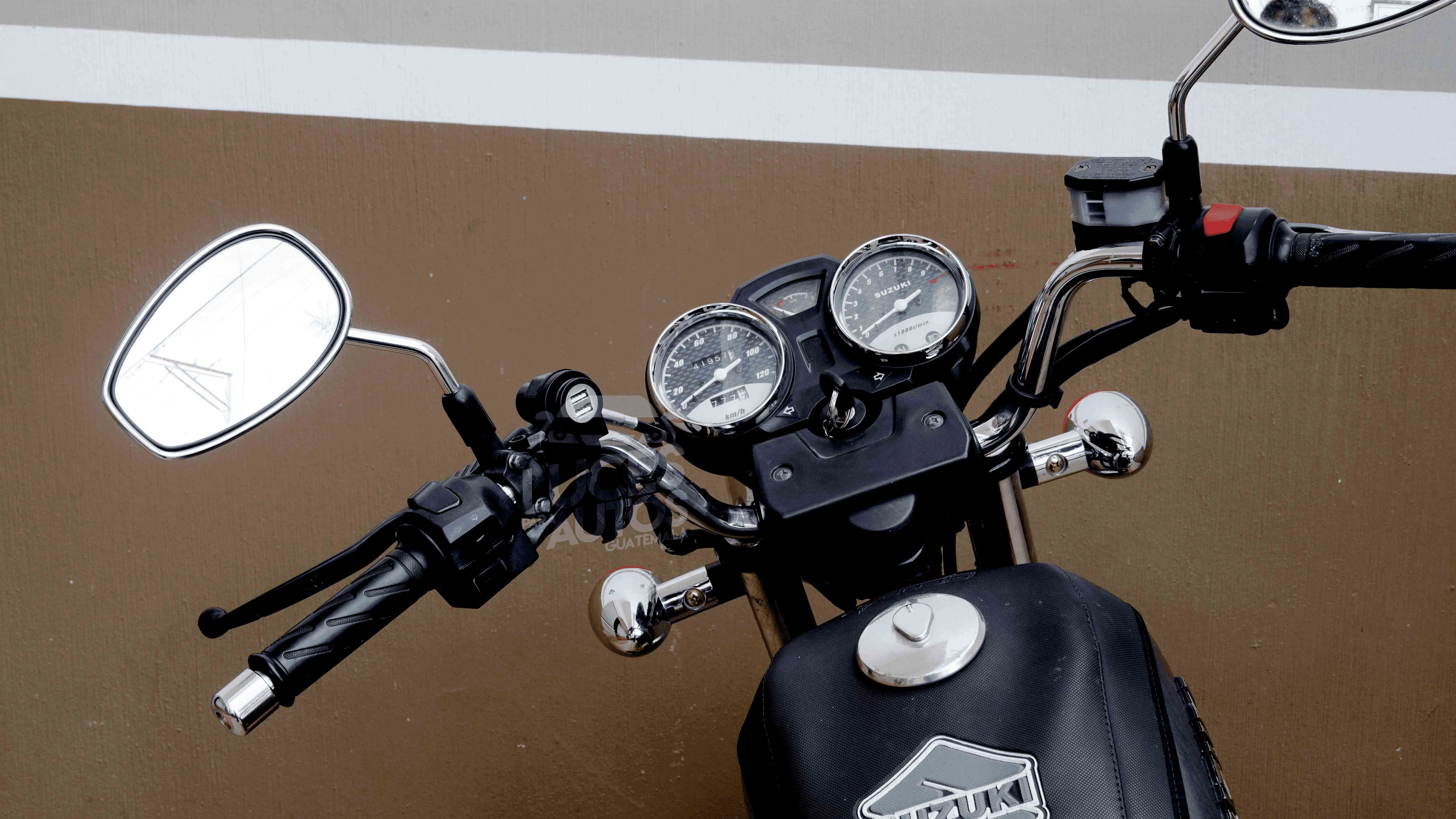 CARGADOR DOBLE ENTRADA USB PARA MOTO - Imagen 8