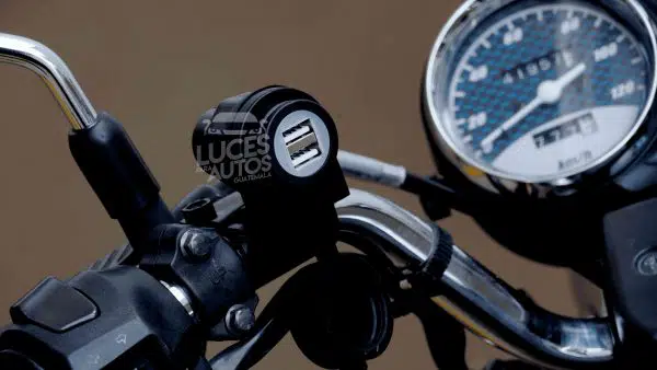 CARGADOR DOBLE ENTRADA USB PARA MOTO - Imagen 9